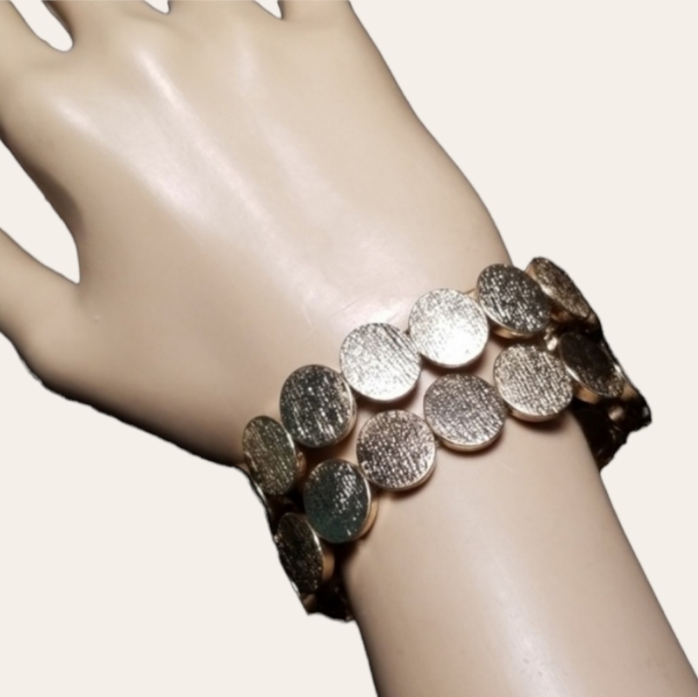 NWT Goldtone Textured Metal Stretch Bracelet Set - Picture 1 of 9